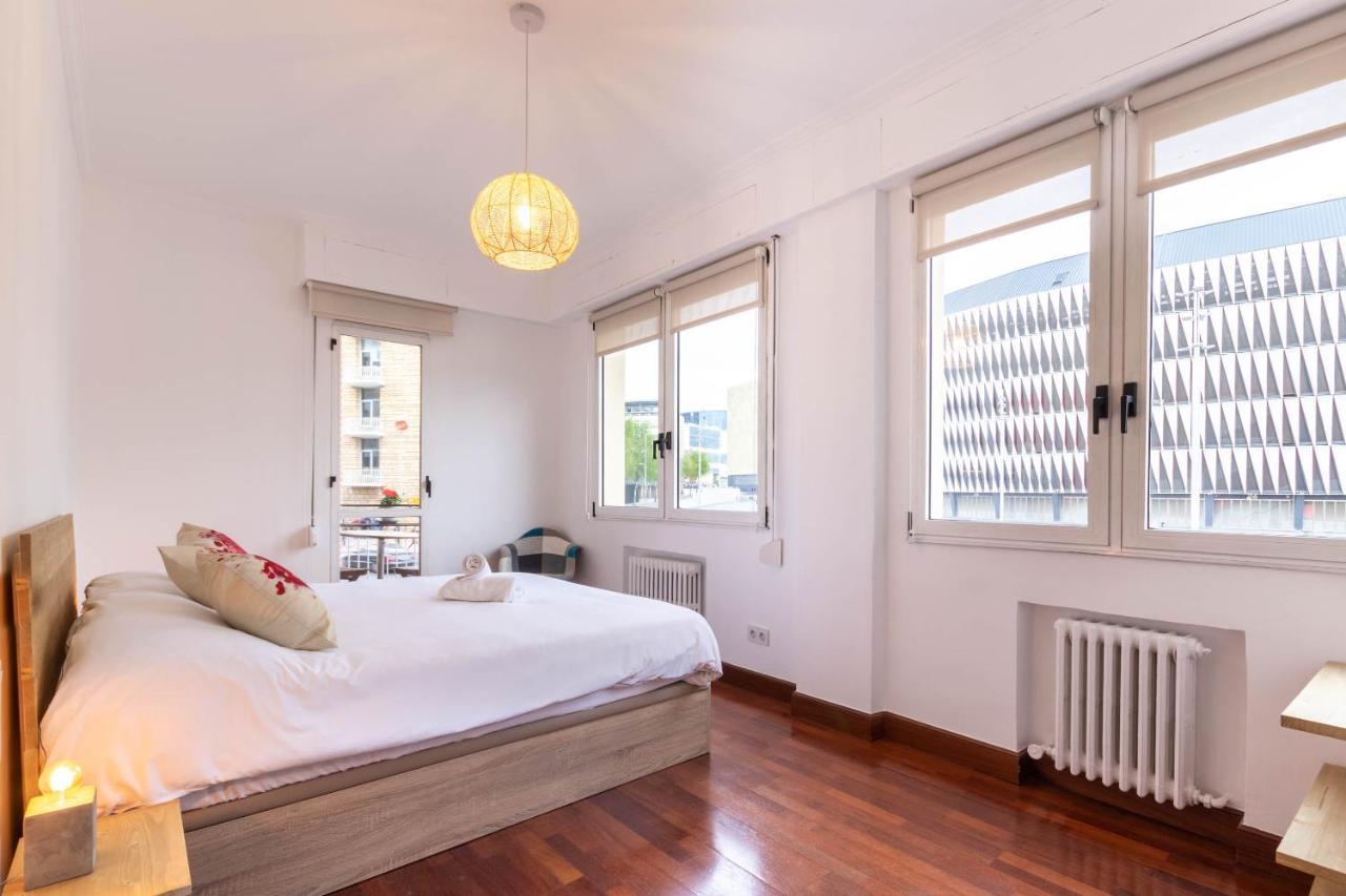 Apartamento Con Vistas Al Estadio San Mames Bilbao Kültér fotó